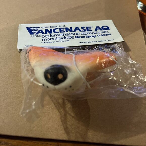 PHARAMACEUTICAL ADVERTISING Nasal Spray VANCENASE AQ Tiger Nose Face PROMO - Picture 1 of 4